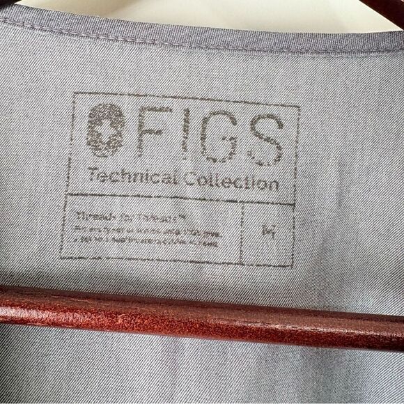 FIGS Womens Gray V-Neck Scrub Top M Short Sleeve Workwear - Picture 5 of 11